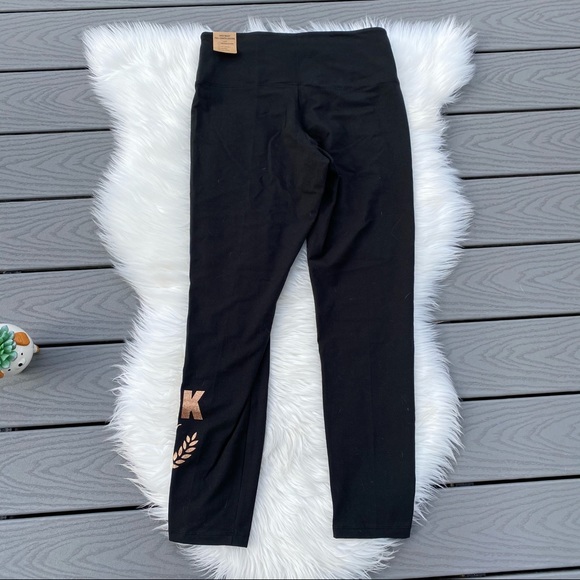 VS PINK Gold Shimmer Logo Set - Picture 8 of 9